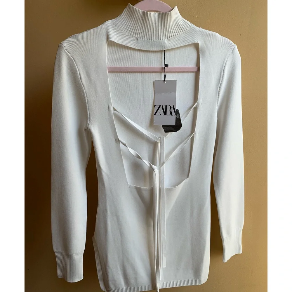 NWT Zara back out Turtleneck - Picture 1 of 3